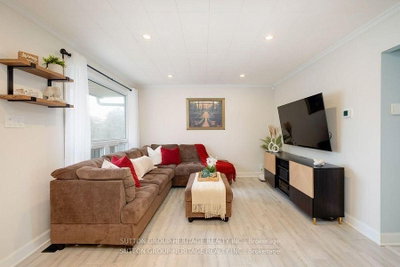 34 Maple Street • Ajax, ON photo 8