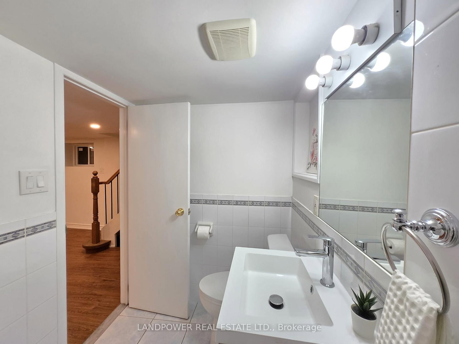 221 Riverdale Avenue • Toronto, ON photo 39