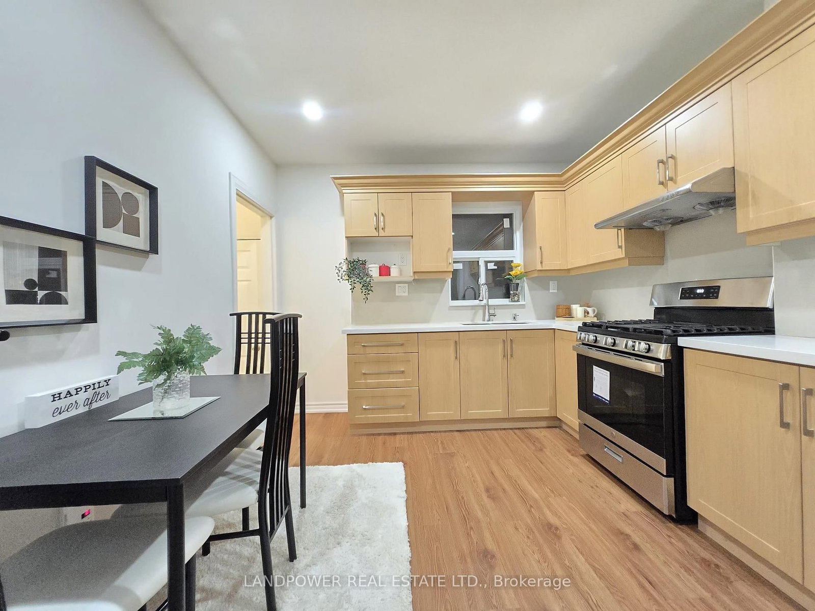 221 Riverdale Avenue • Toronto, ON photo 8