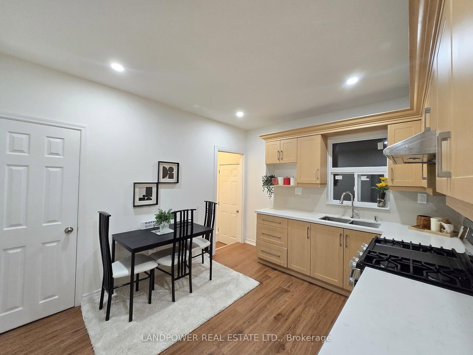 221 Riverdale Avenue • Toronto, ON photo 9