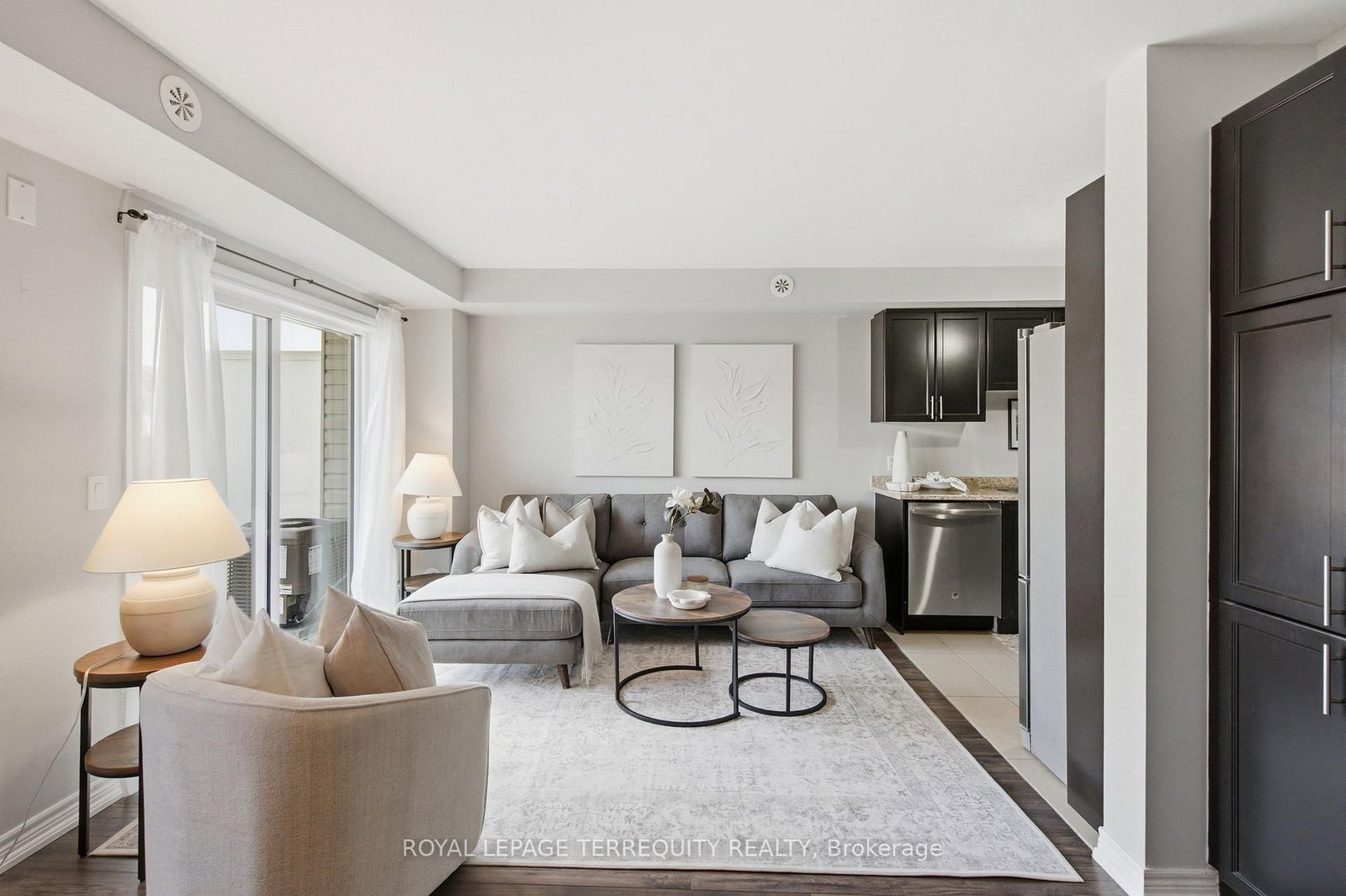 52 Artania Street • Oshawa, ON photo 11
