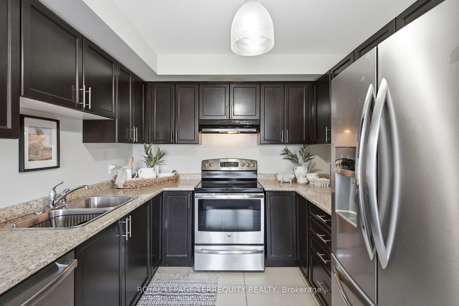 52 Artania Street • Oshawa, ON photo 17