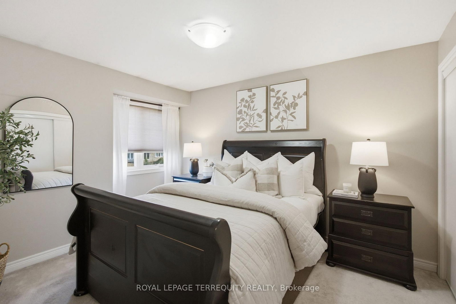 52 Artania Street • Oshawa, ON photo 23