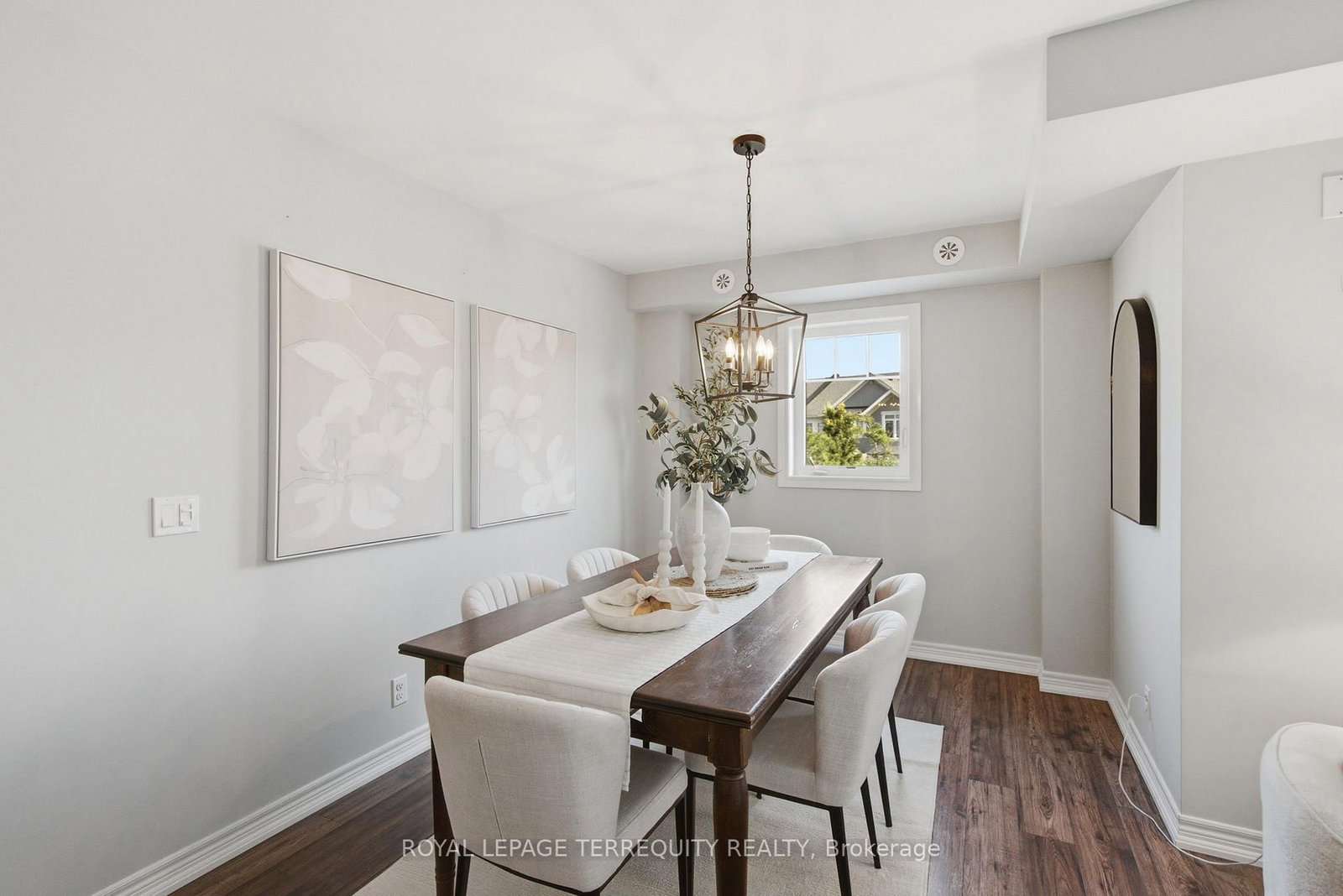 52 Artania Street • Oshawa, ON photo 8