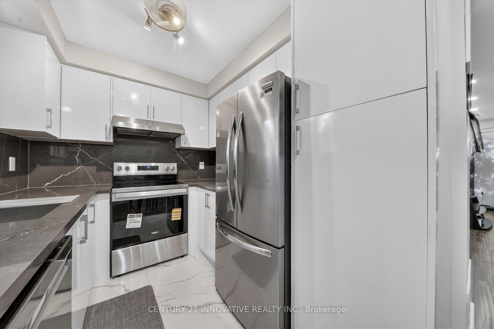 28 Eli Shackleton Court • Toronto, ON photo 18