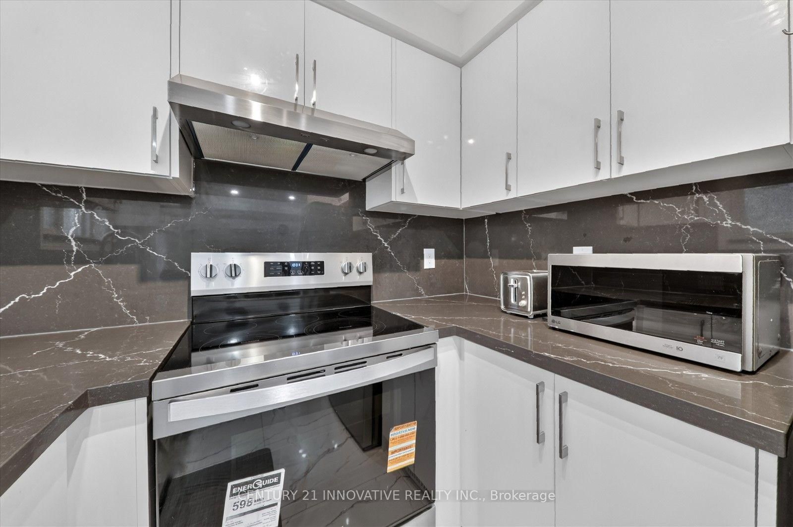 28 Eli Shackleton Court • Toronto, ON photo 19