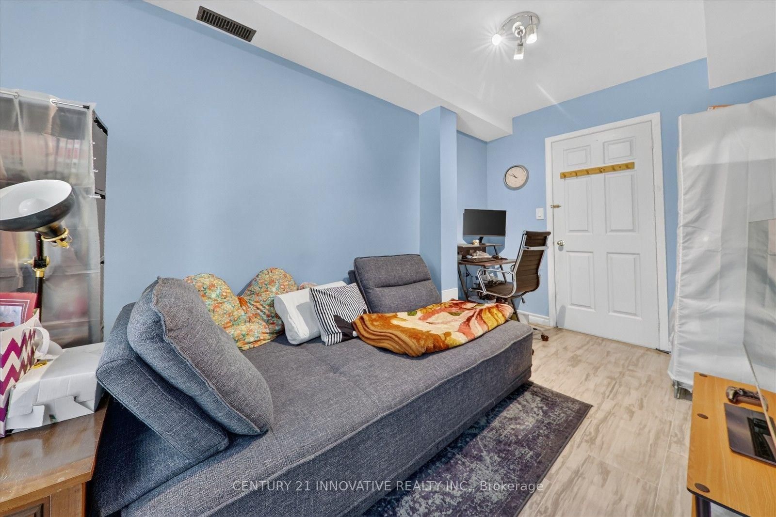 28 Eli Shackleton Court • Toronto, ON photo 32