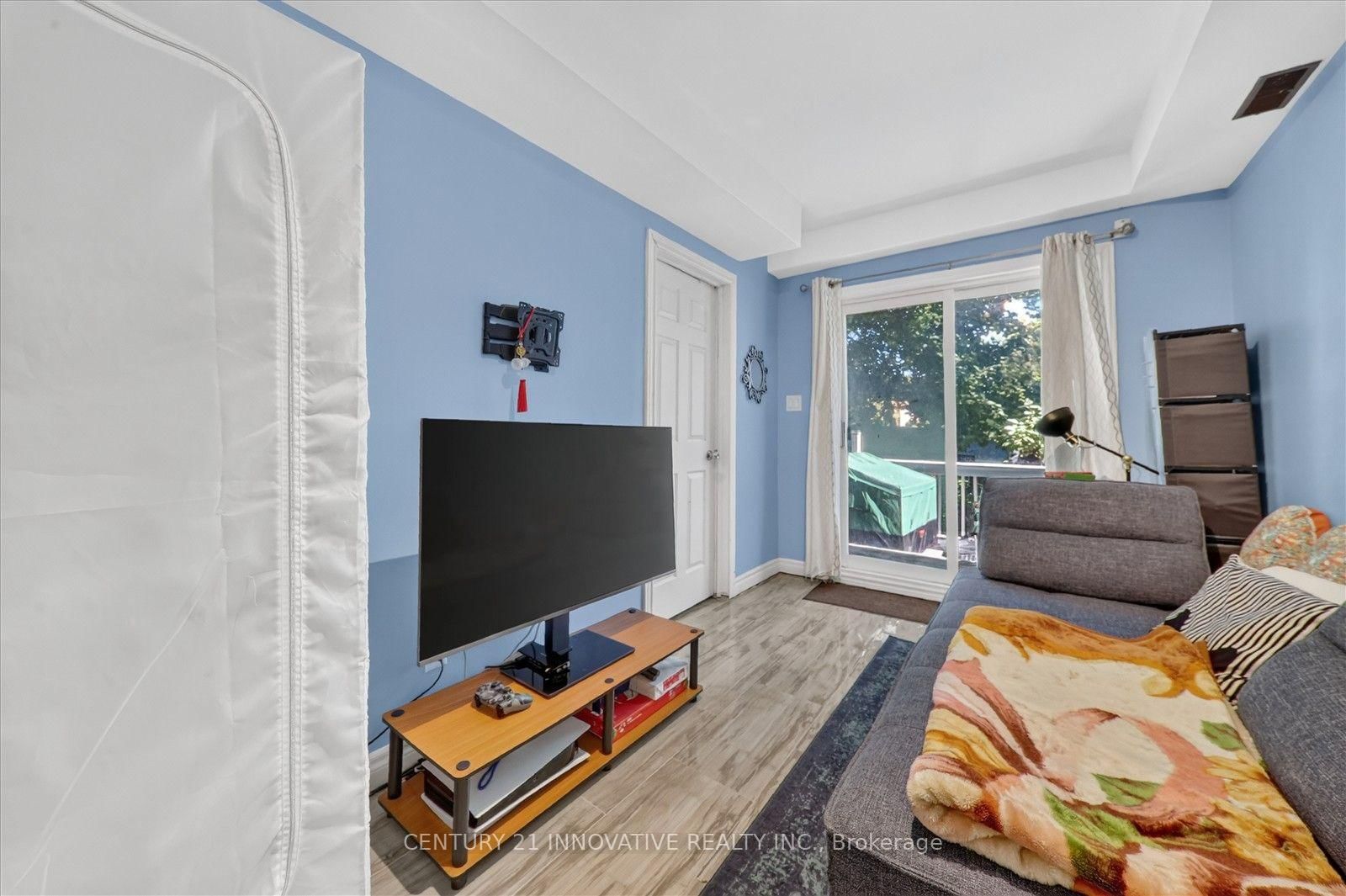 28 Eli Shackleton Court • Toronto, ON photo 33