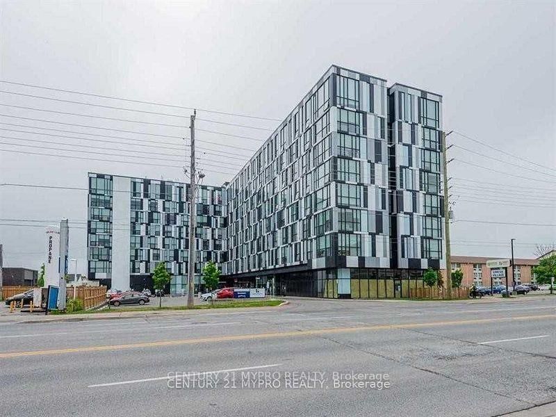 205 - 1900 Simcoe Street N