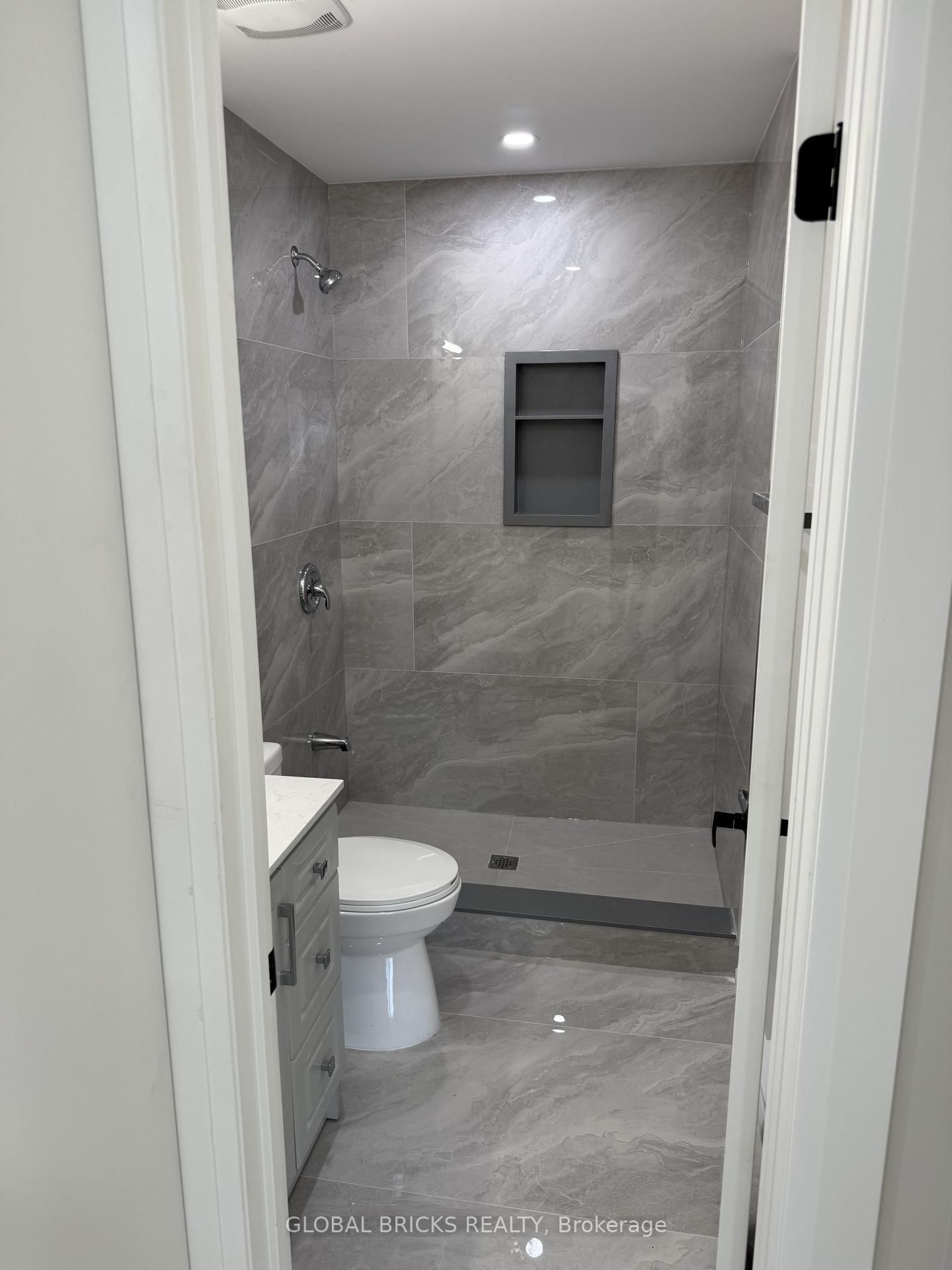 Unit 3- Lower - 101 Minerva Avenue, Toronto 2