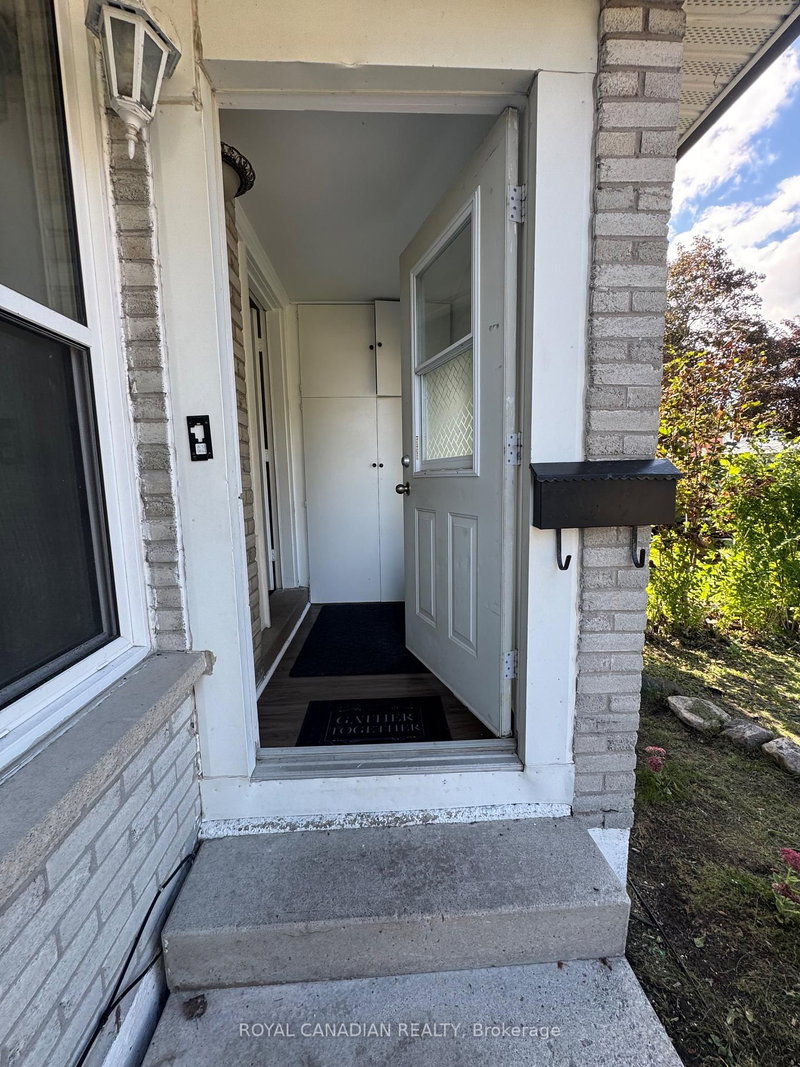 Upper - 357 Durham Court
