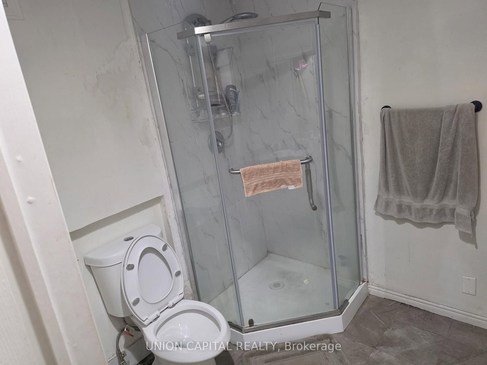 2363 Strathmore Crescent • Pickering, ON photo 34