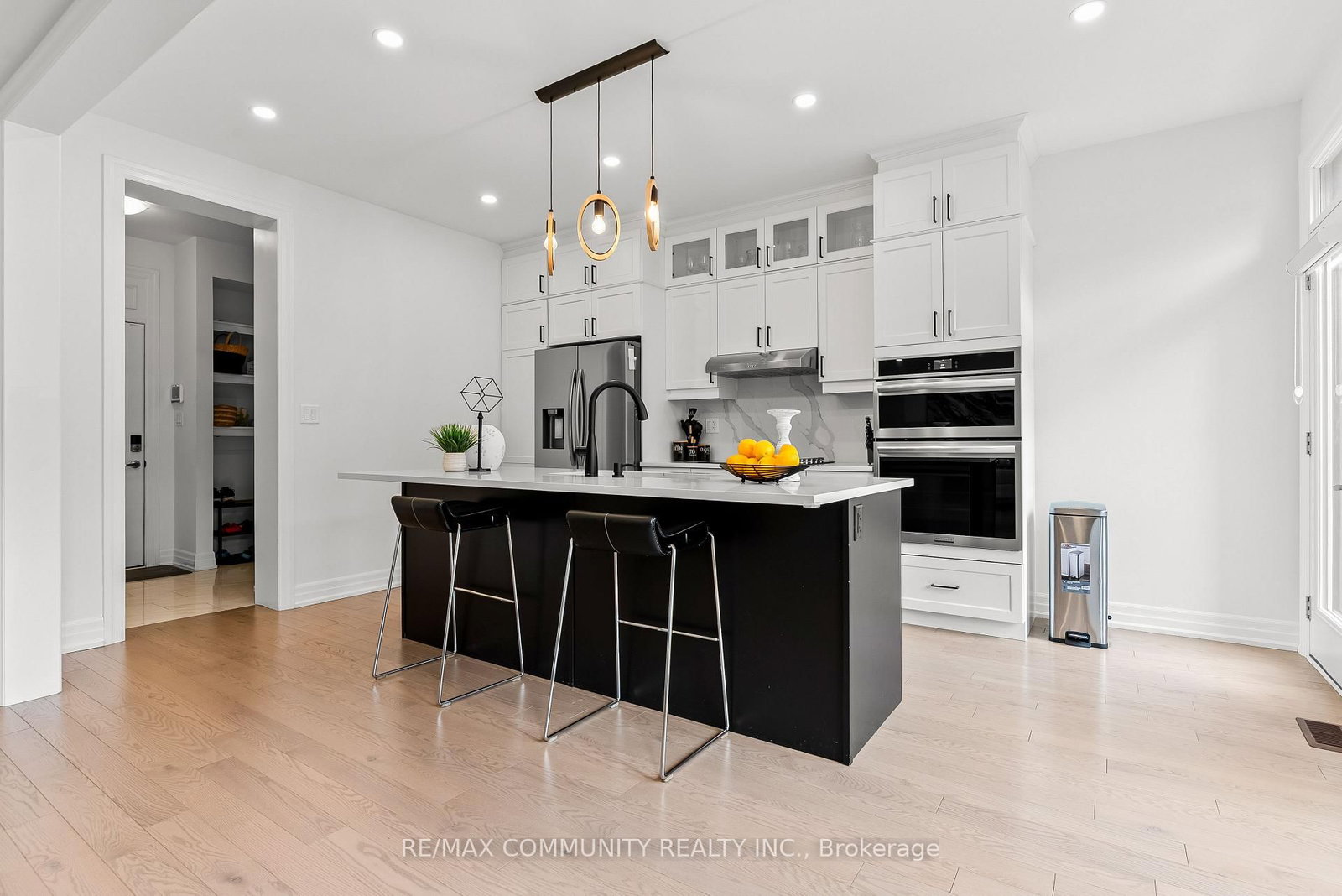 2879 Foxden Square • Pickering, ON photo 10