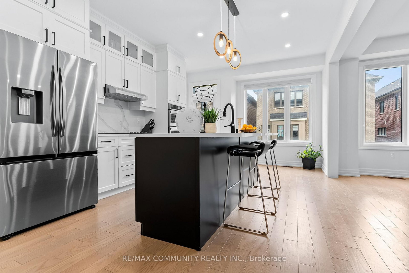 2879 Foxden Square • Pickering, ON photo 11