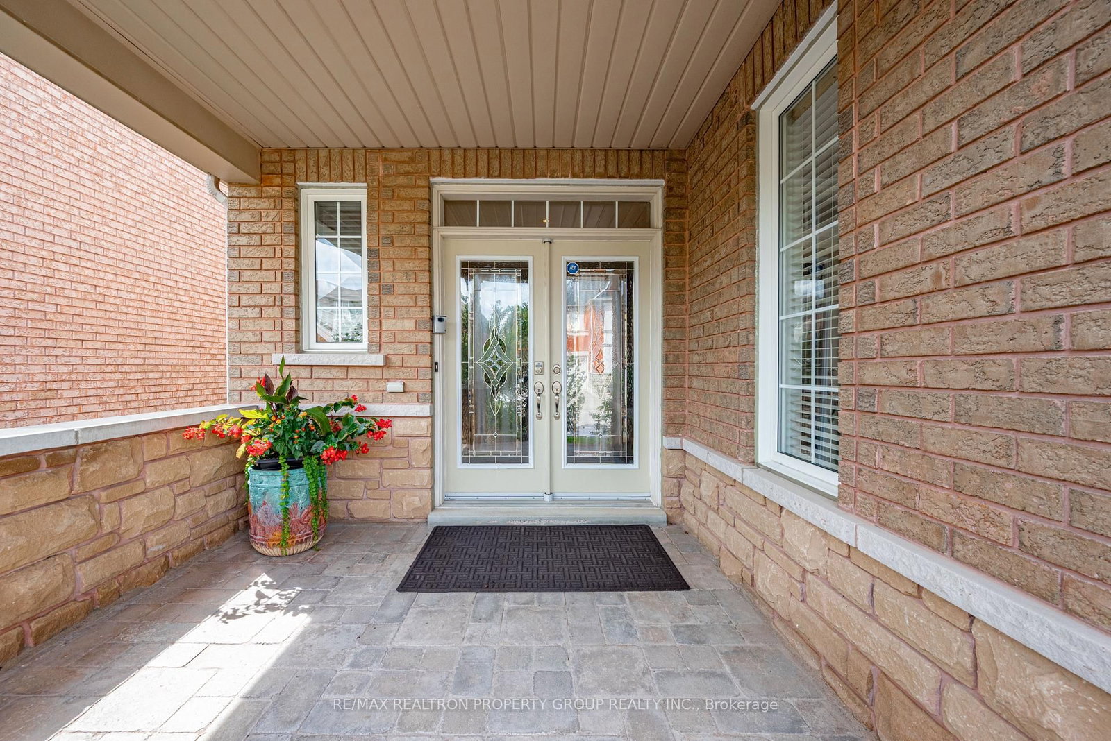 11 Montebello Crescent • Ajax, ON photo 4
