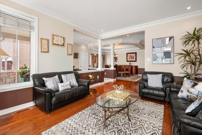 11 Montebello Crescent • Ajax, ON photo 8