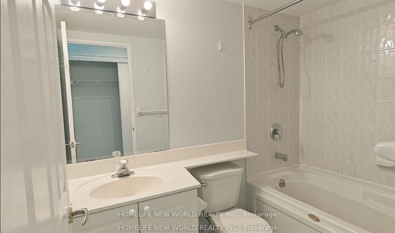 1 Lee Centre Drive • #806 • Toronto, ON photo 16