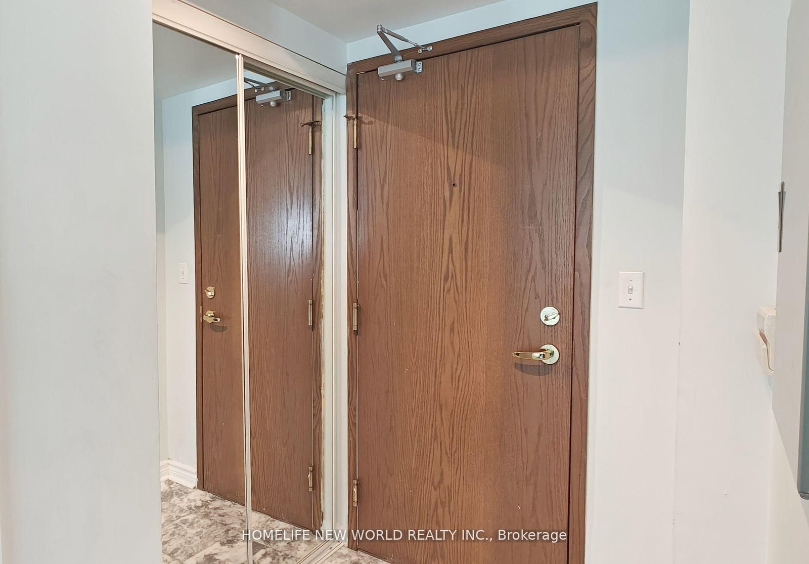 1 Lee Centre Drive • #806 • Toronto, ON photo 5