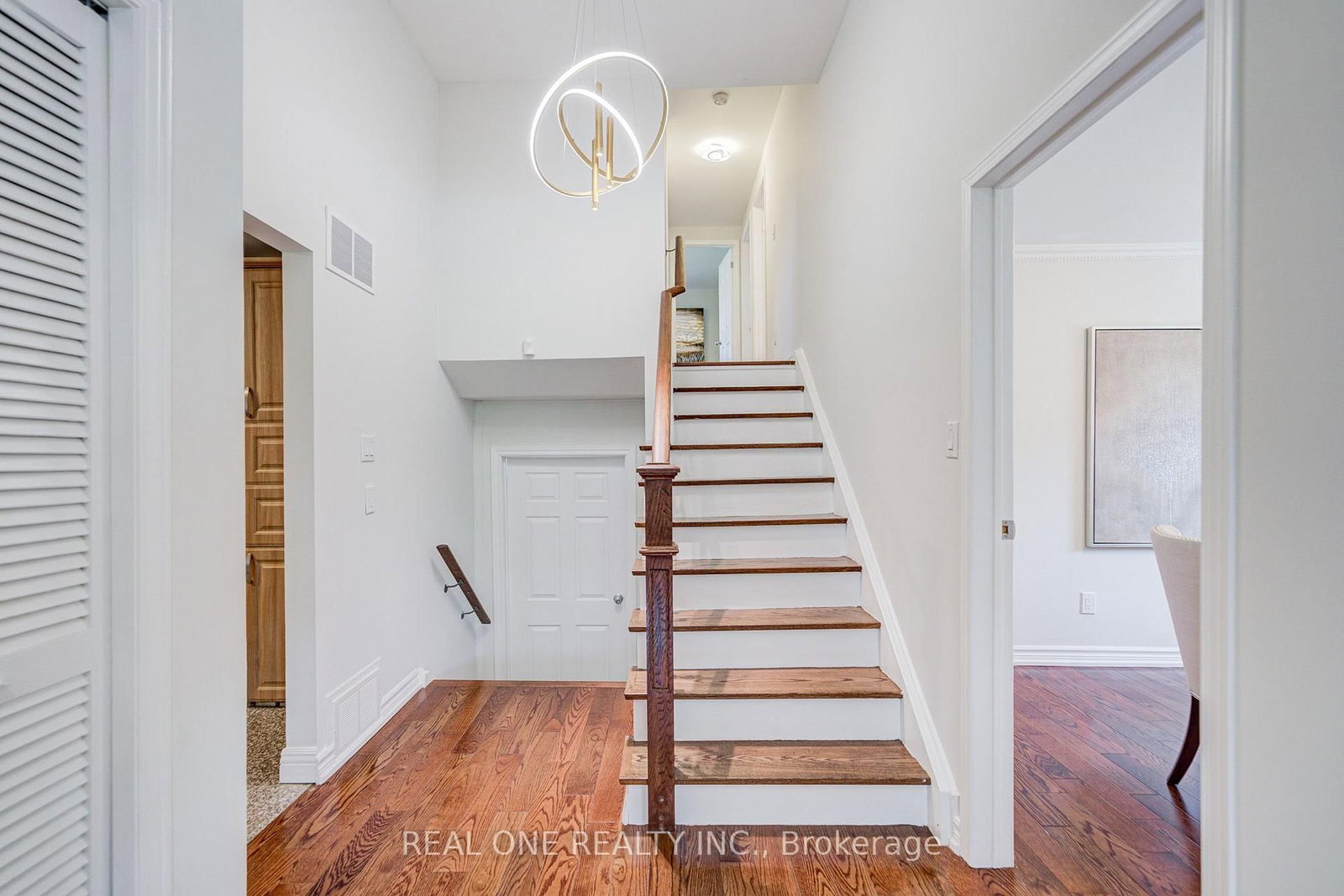 128 Briarscross Boulevard • Toronto, ON photo 8