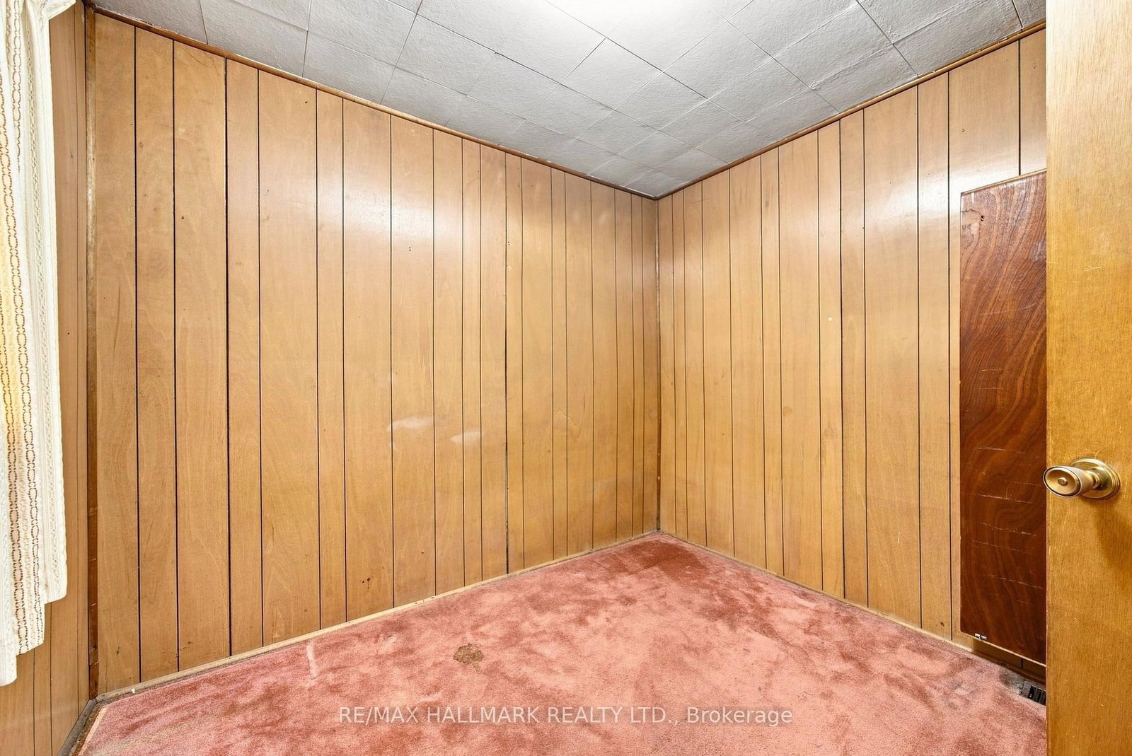 104 Chisholm Avenue • Toronto, ON photo 19