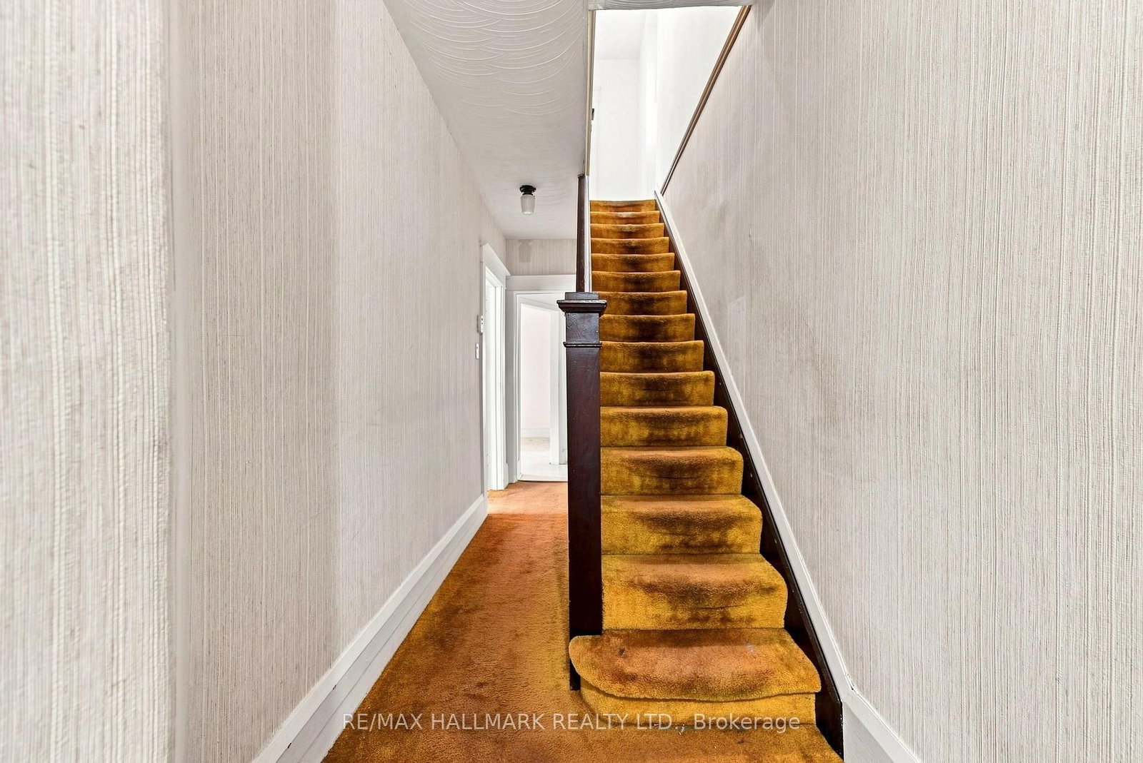 104 Chisholm Avenue • Toronto, ON photo 20
