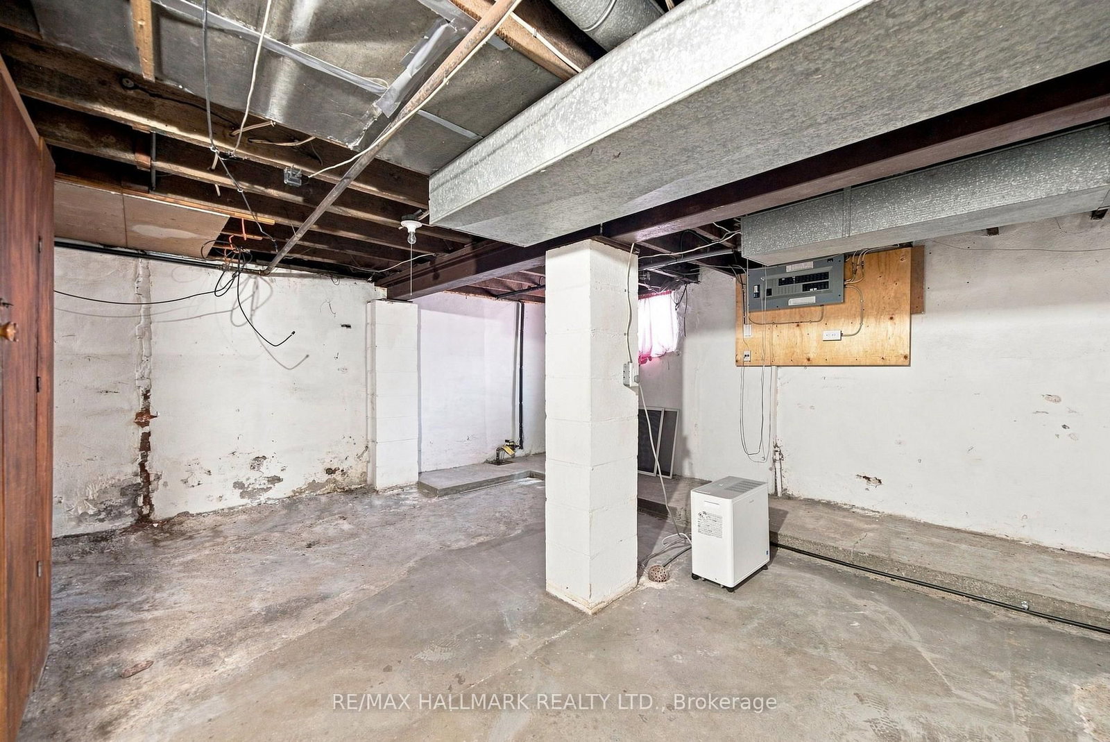 104 Chisholm Avenue • Toronto, ON photo 32