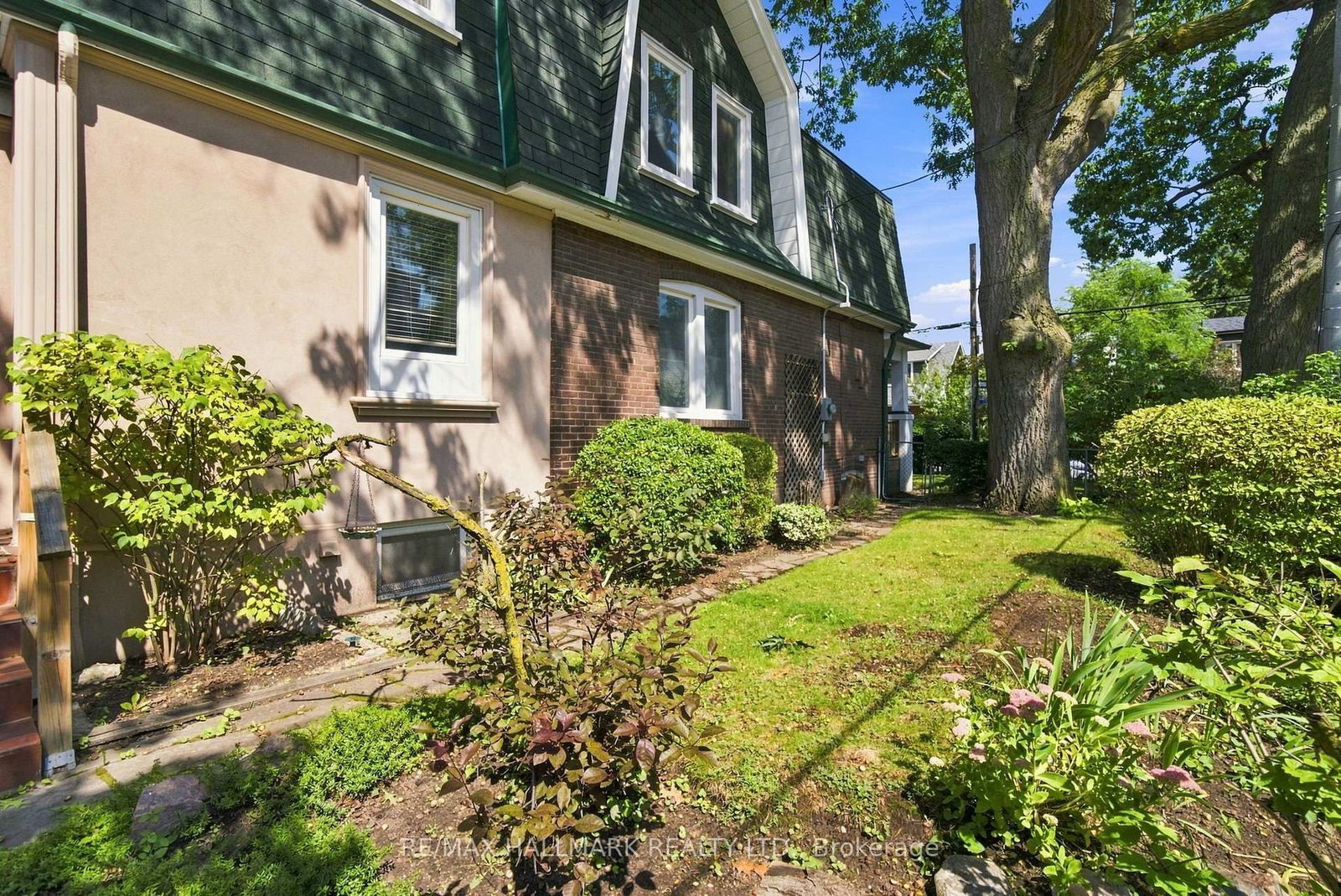 104 Chisholm Avenue • Toronto, ON photo 36