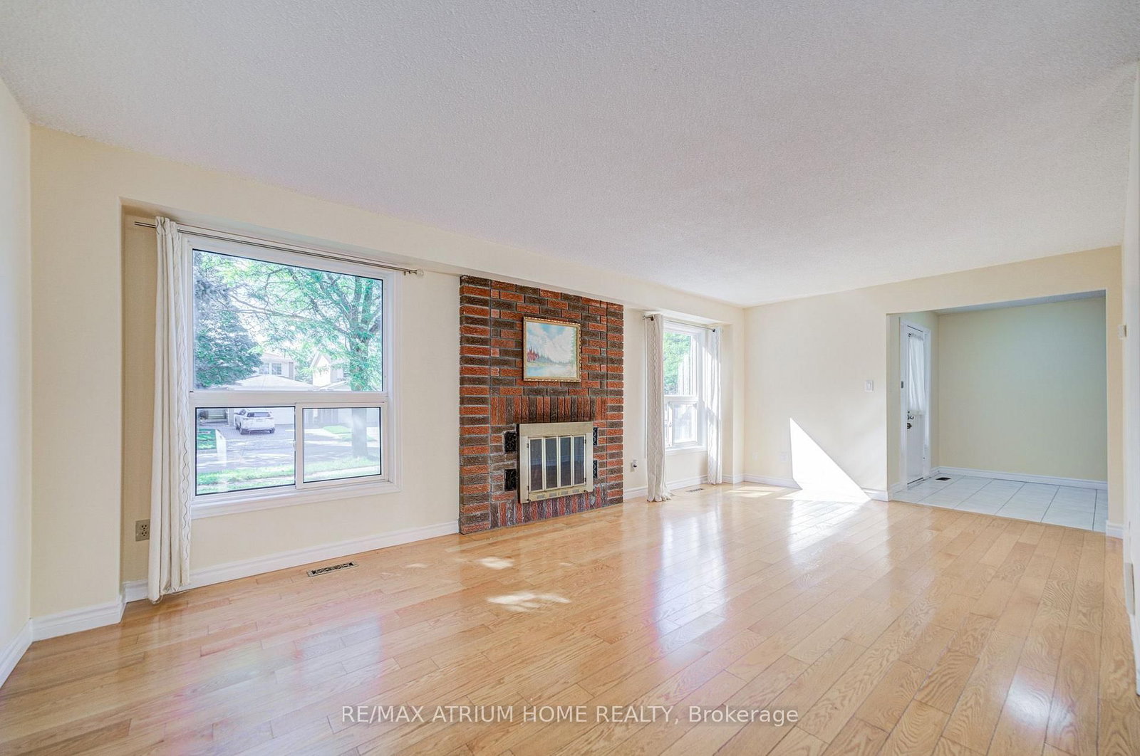 14 Copthorne Avenue • Toronto, ON photo 12