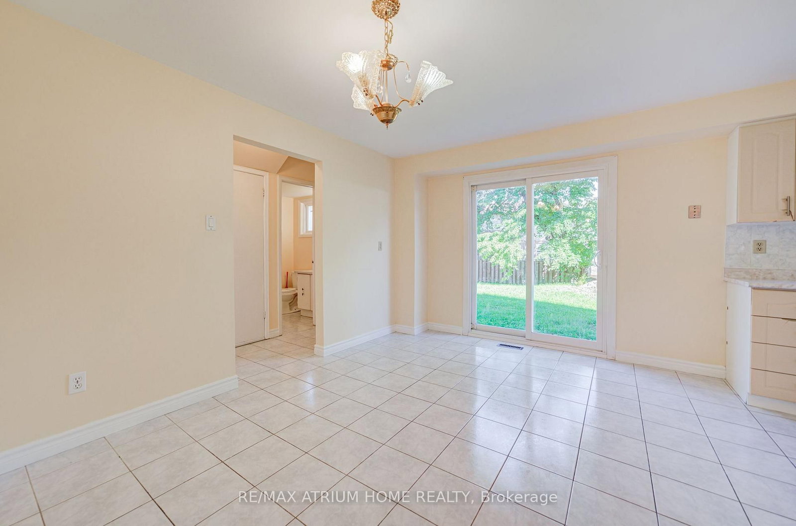 14 Copthorne Avenue • Toronto, ON photo 20