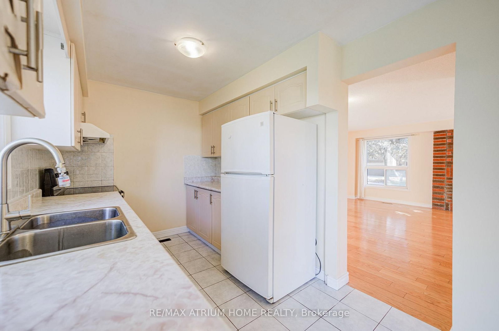 14 Copthorne Avenue • Toronto, ON photo 22
