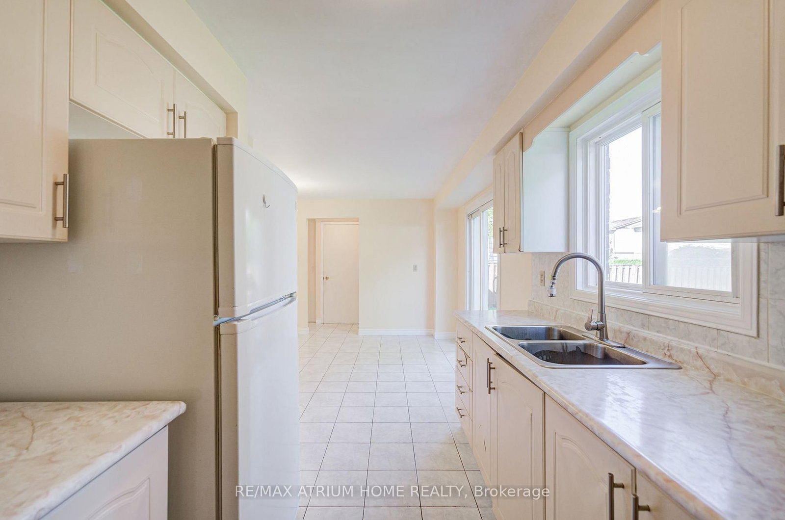 14 Copthorne Avenue • Toronto, ON photo 23