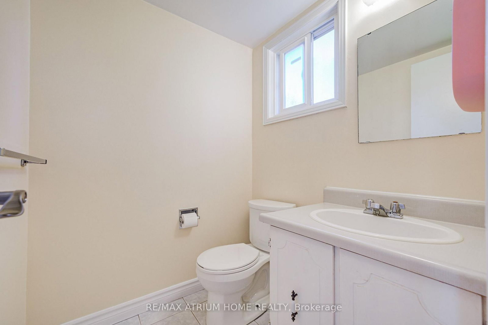 14 Copthorne Avenue • Toronto, ON photo 24