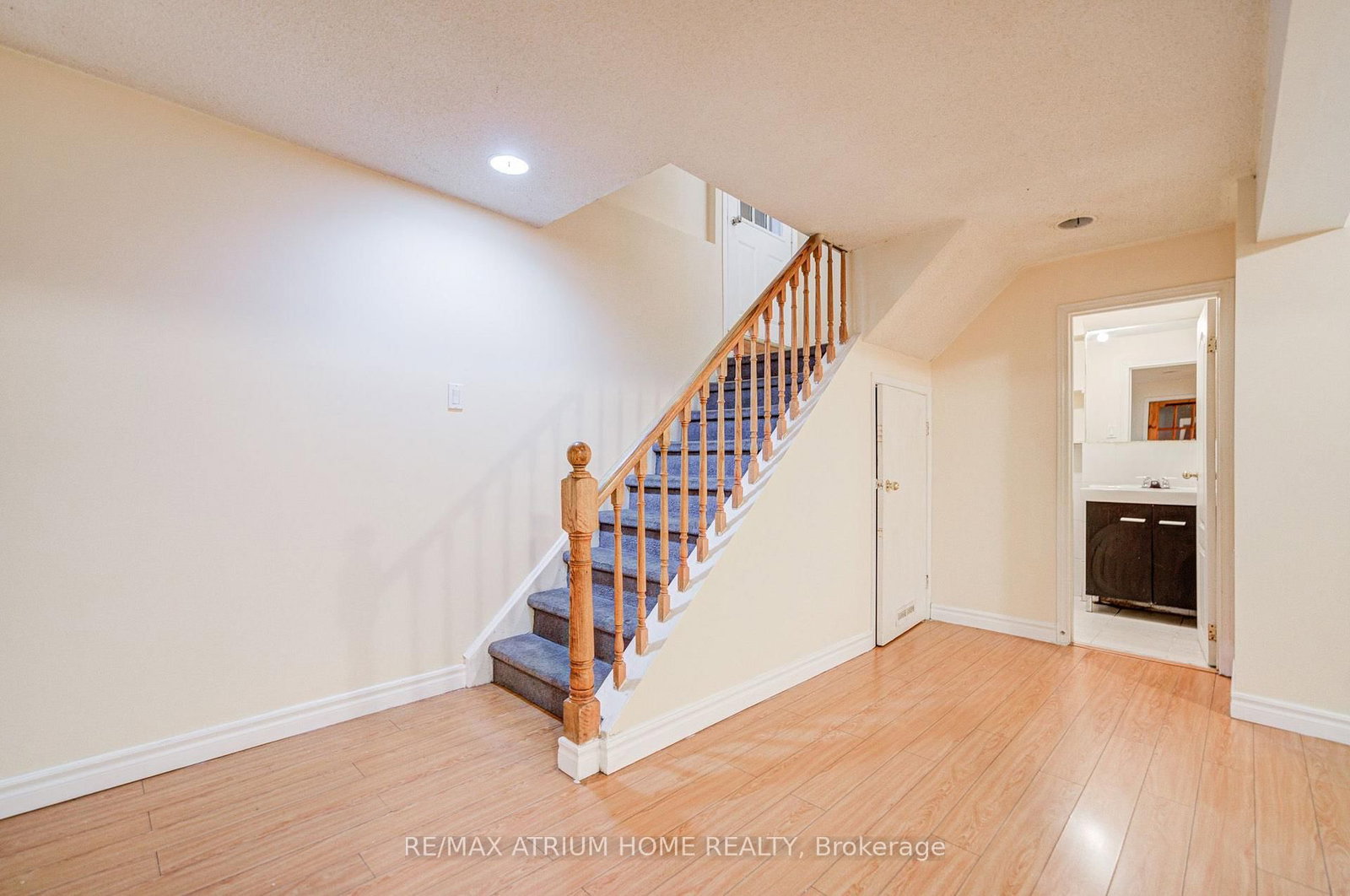 14 Copthorne Avenue • Toronto, ON photo 41