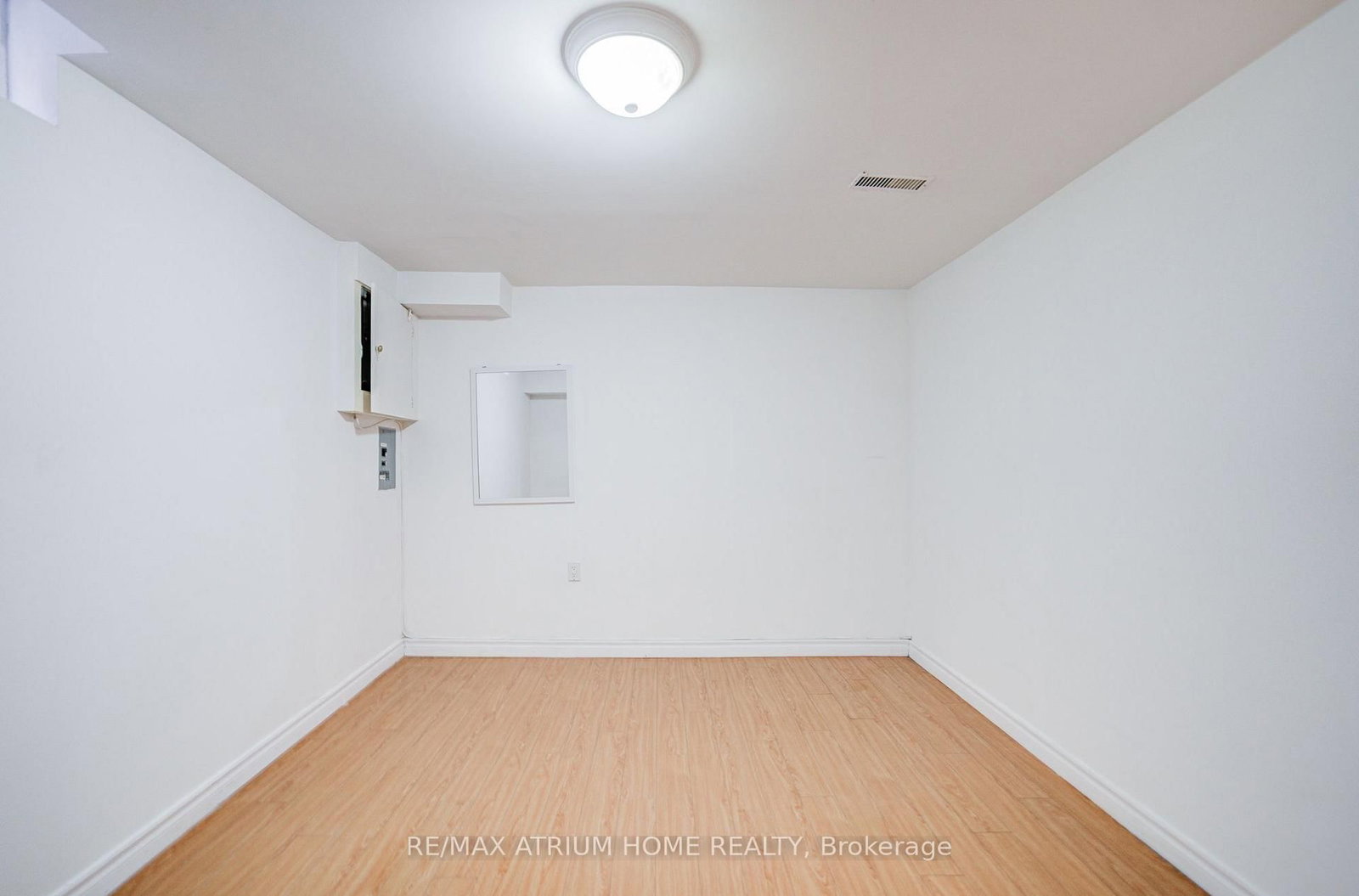 14 Copthorne Avenue • Toronto, ON photo 44