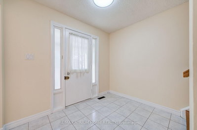 14 Copthorne Avenue • Toronto, ON photo 5
