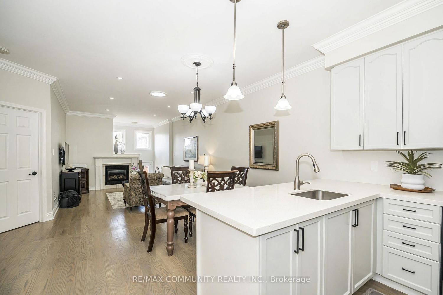 1606 Whitestone Drive • Oshawa, ON photo 10
