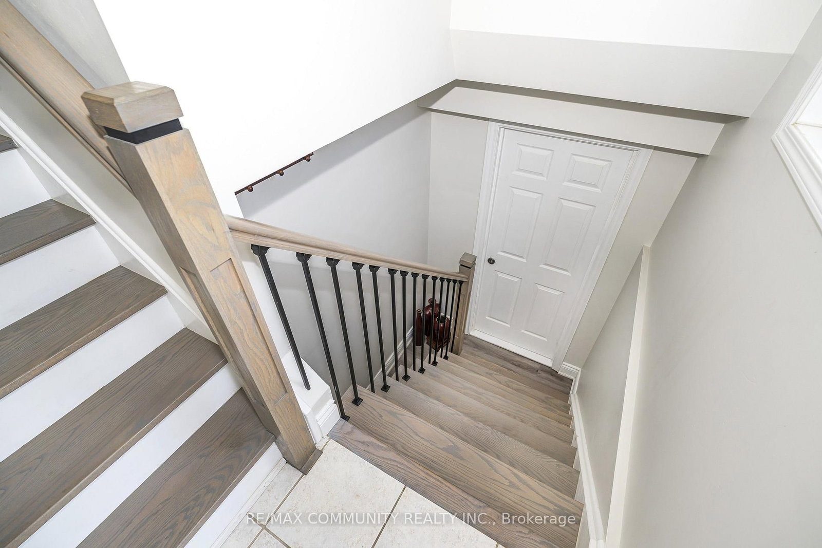 1606 Whitestone Drive • Oshawa, ON photo 22