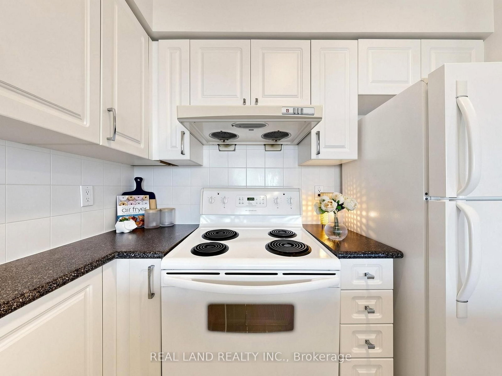 60 Brian Harrison Way • #805 • Toronto, ON photo 15