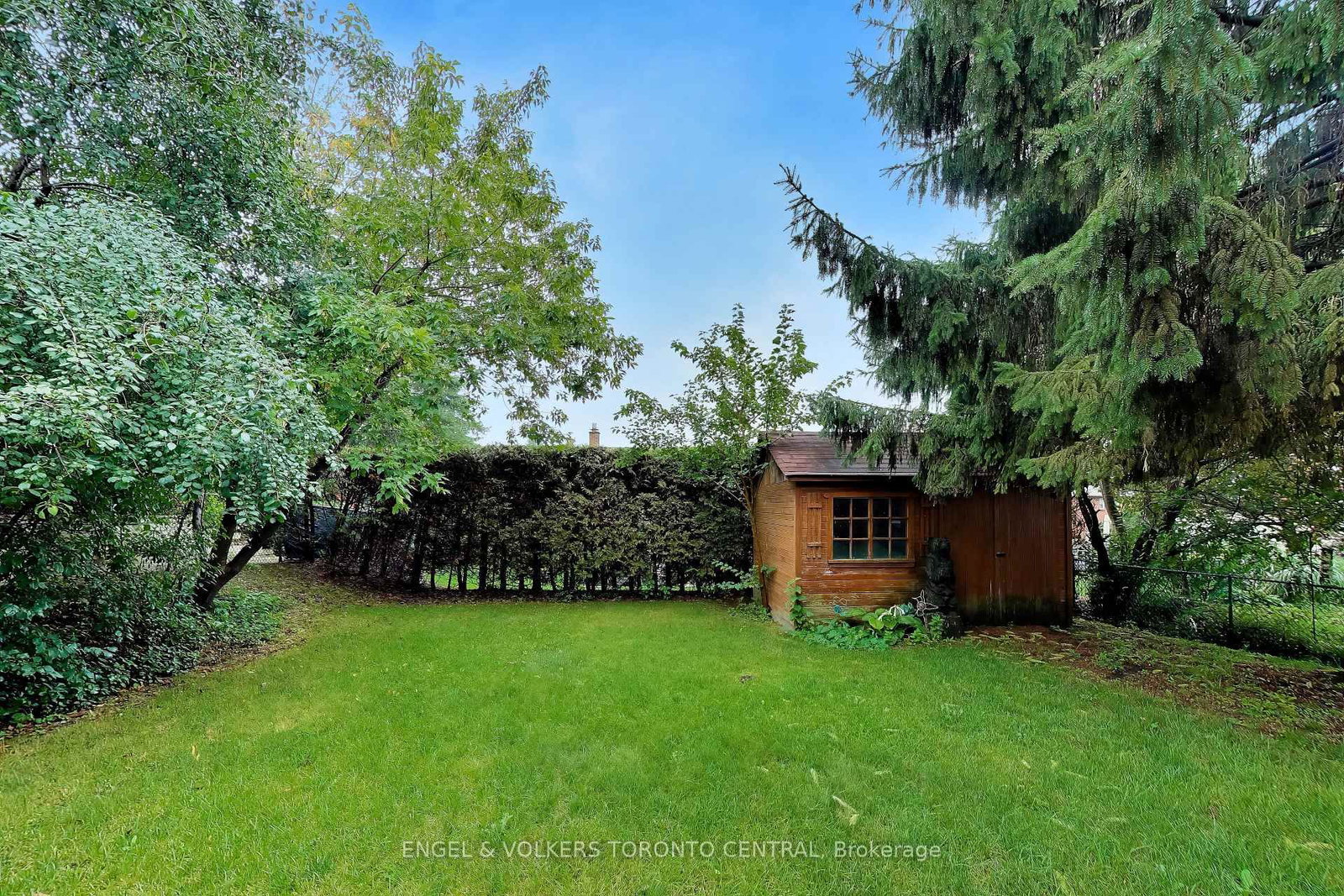 68 Hawley Crescent • Whitby, ON photo 16