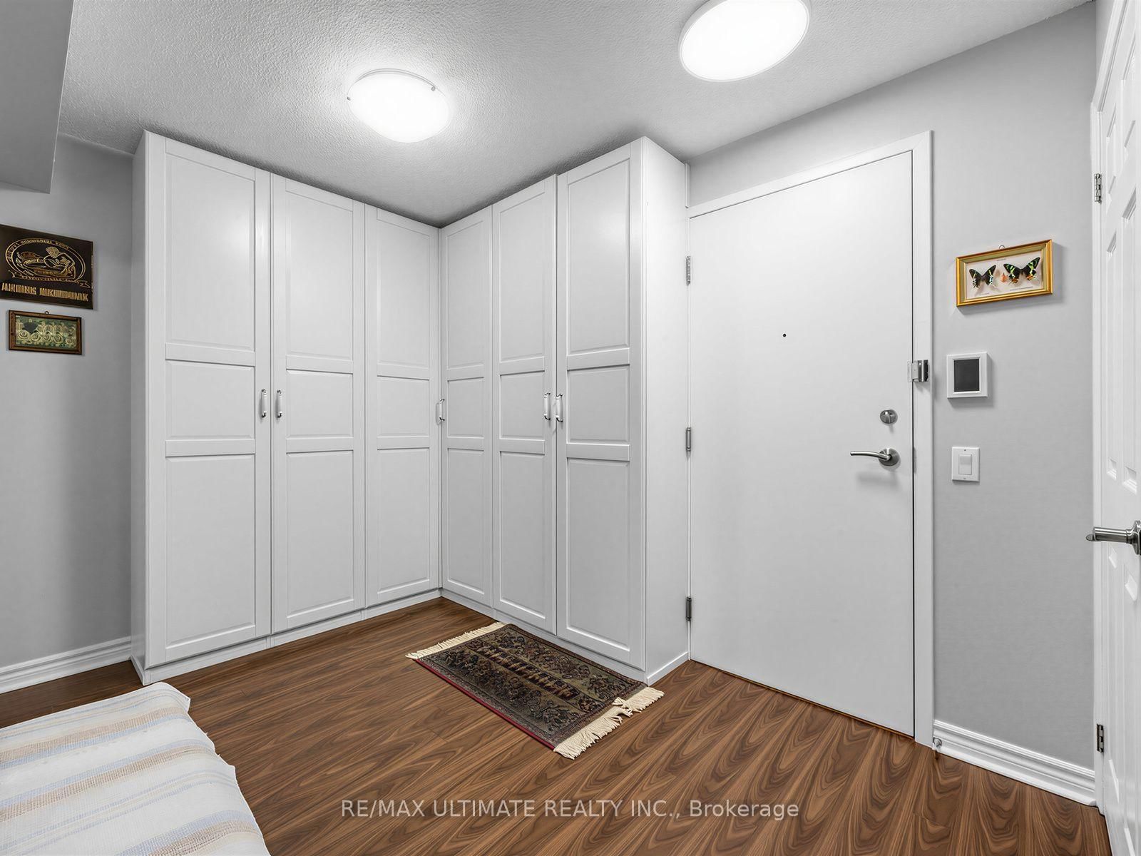 18 Mondeo Drive • #1229 • Toronto, ON photo 3