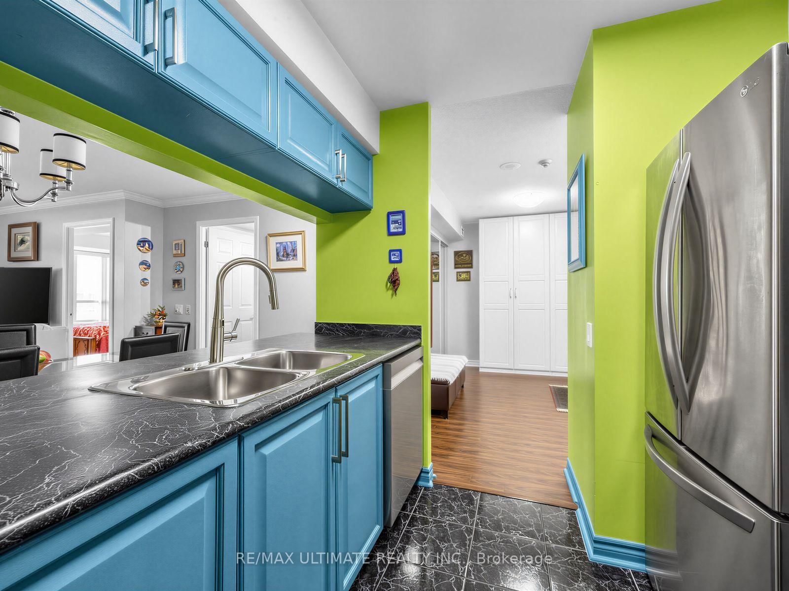 18 Mondeo Drive • #1229 • Toronto, ON photo 6