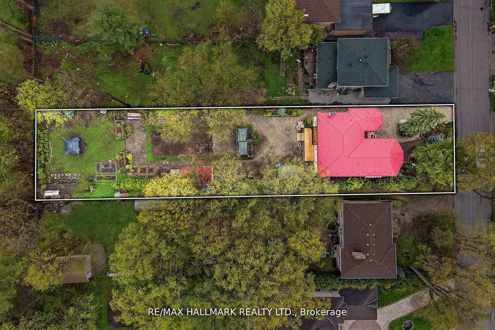32 Orchard Park Drive • Toronto, ON photo 3