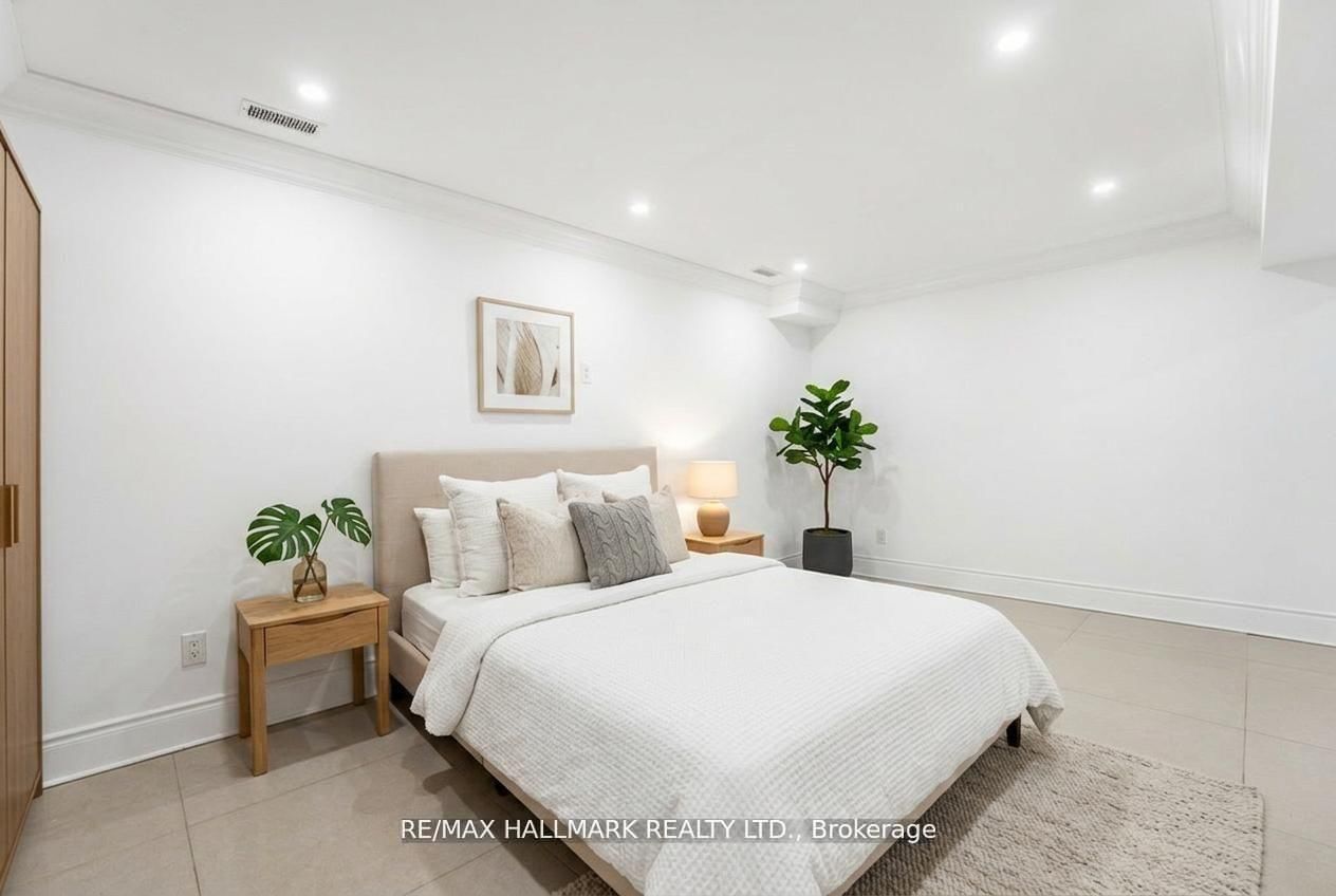 32 Orchard Park Drive • Toronto, ON photo 42