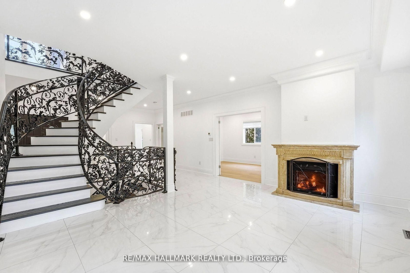 32 Orchard Park Drive • Toronto, ON photo 8