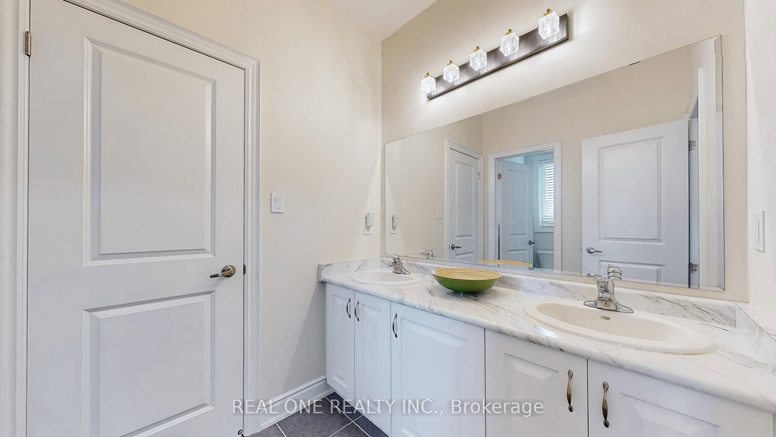 1815 Fairport Road • #6 • Pickering, ON photo 22