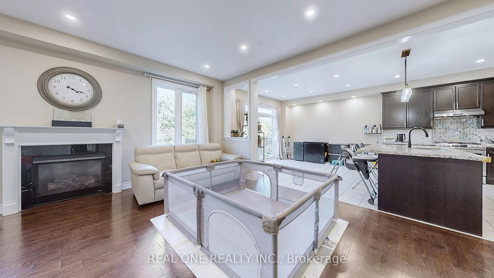 1815 Fairport Road • #6 • Pickering, ON photo 9