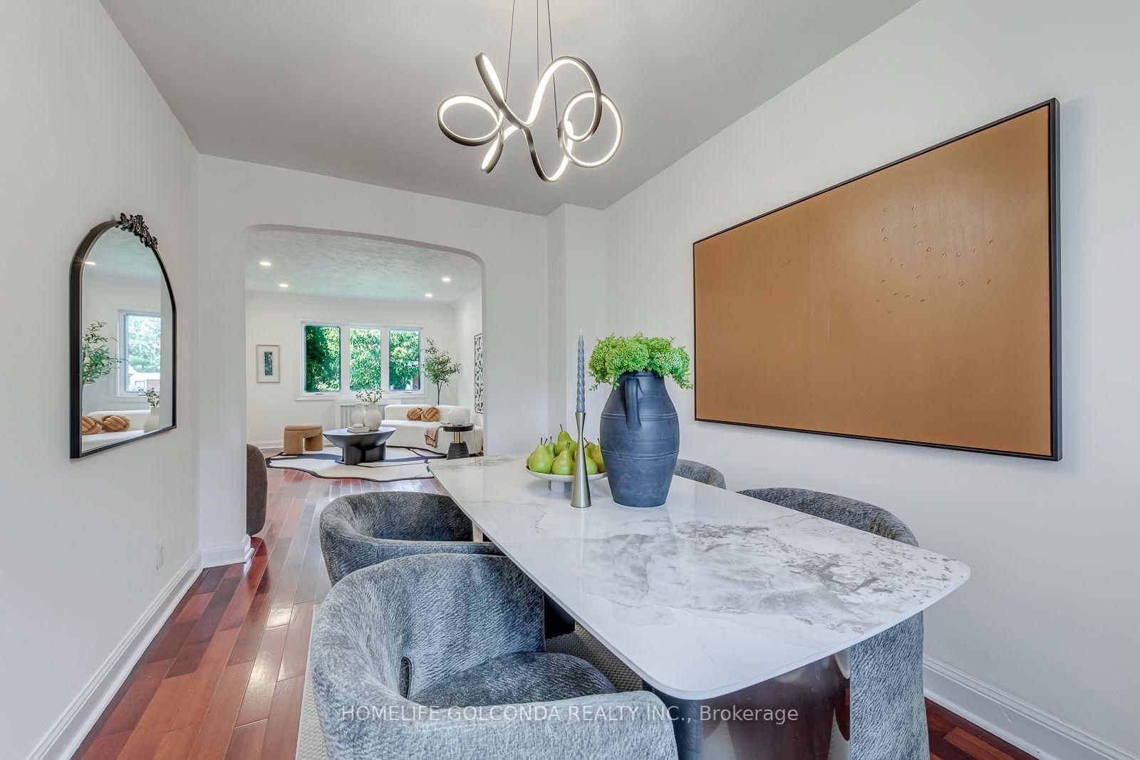 93 North Woodrow Boulevard • Toronto, ON photo 11