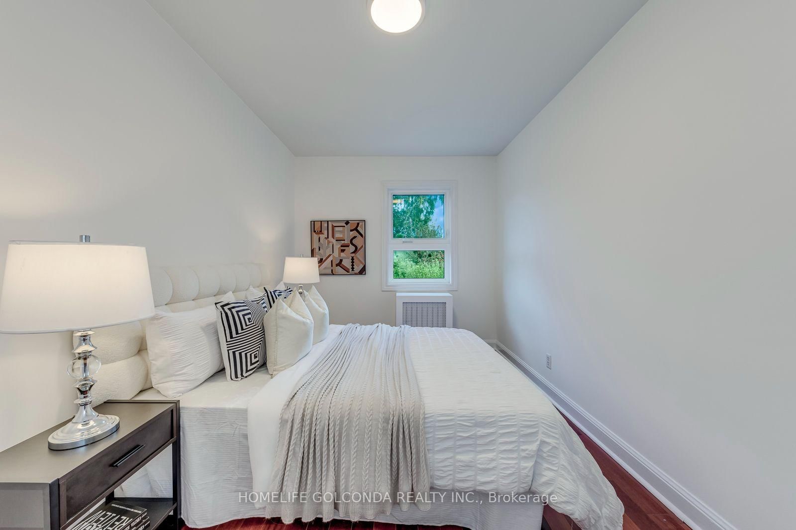 93 North Woodrow Boulevard • Toronto, ON photo 21
