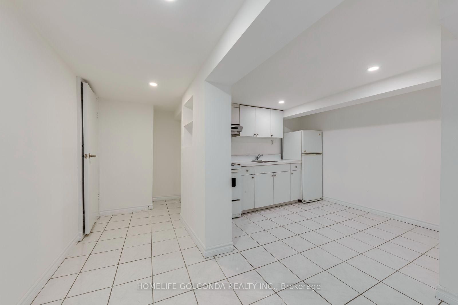 93 North Woodrow Boulevard • Toronto, ON photo 25