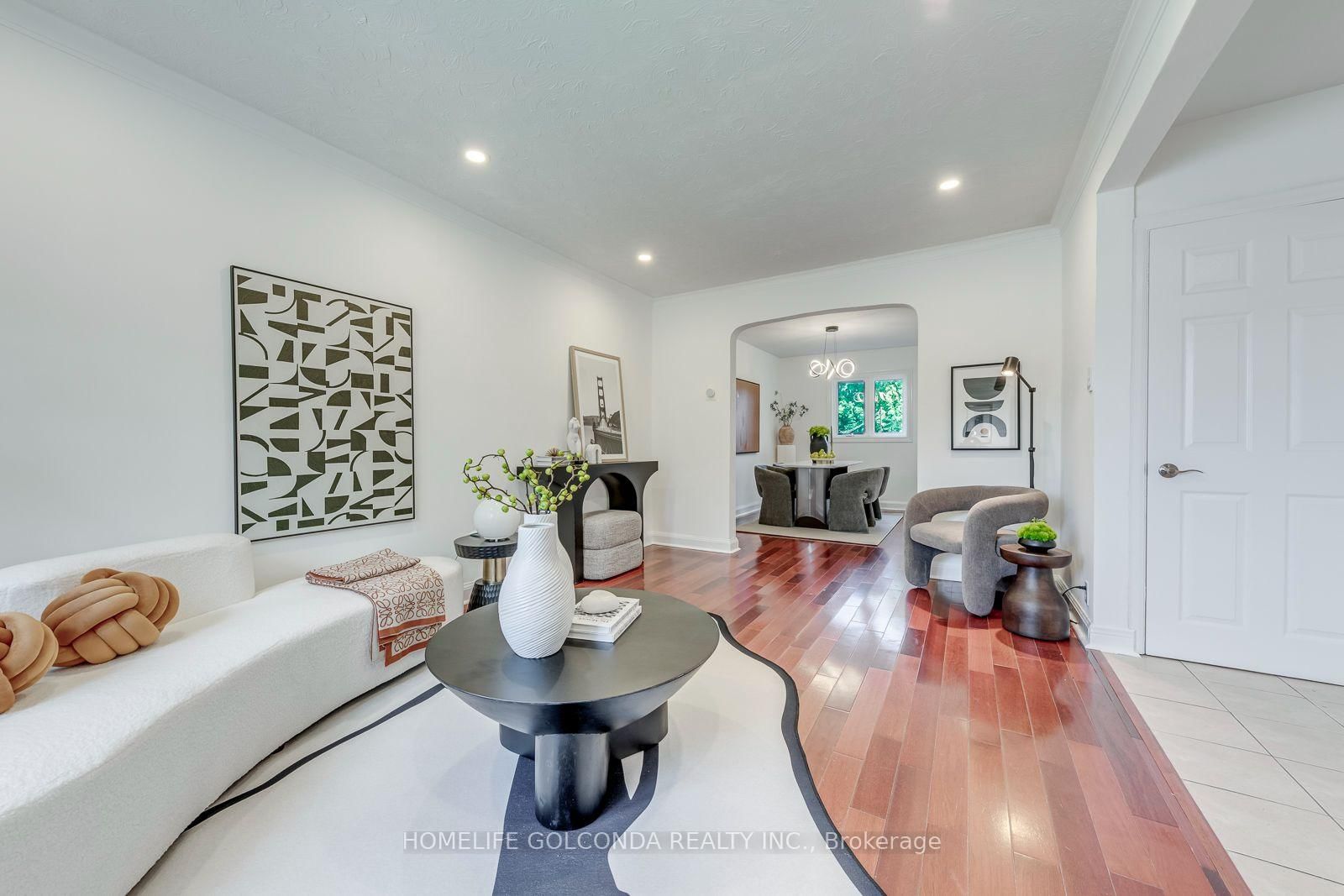 93 North Woodrow Boulevard • Toronto, ON photo 7